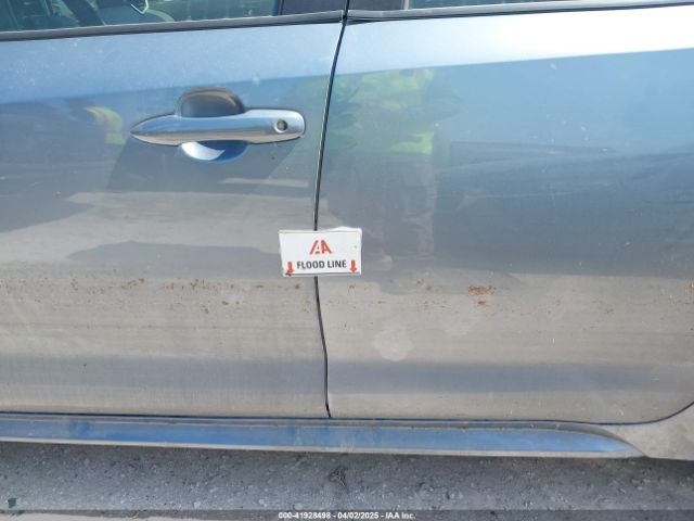 JTDEPMAE8MJ175664 Toyota COROLLA LE
