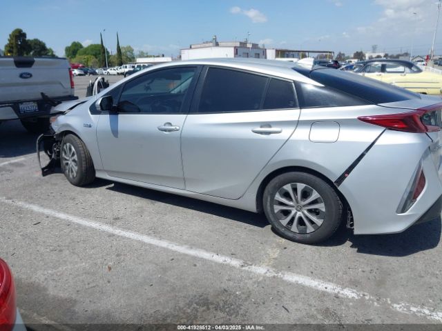 JTDKAMFP1M3180370 Toyota Prius Prime Xle