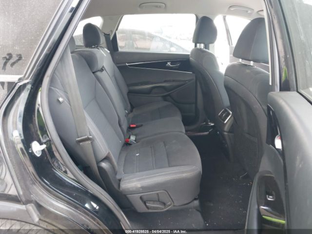 5XYPG4A52KG490322 KIA Sorento 3.3l Lx