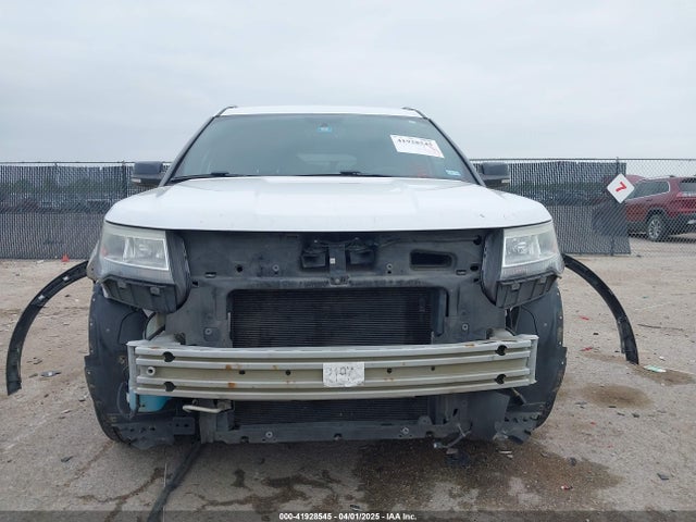 1FM5K7D8XHGC20186 Ford EXPLORER XLT