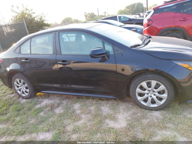 5YFB4MDE4PP075682 Toyota COROLLA LE