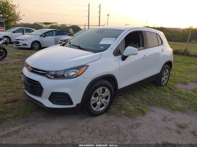 3GNCJKSB4JL341434 Chevrolet TRAX LS