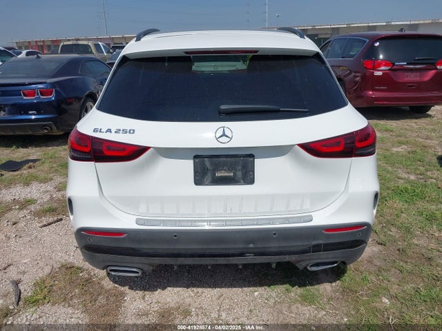 W1N4N4GB9MJ257880 Mercedes-Benz GLA 250