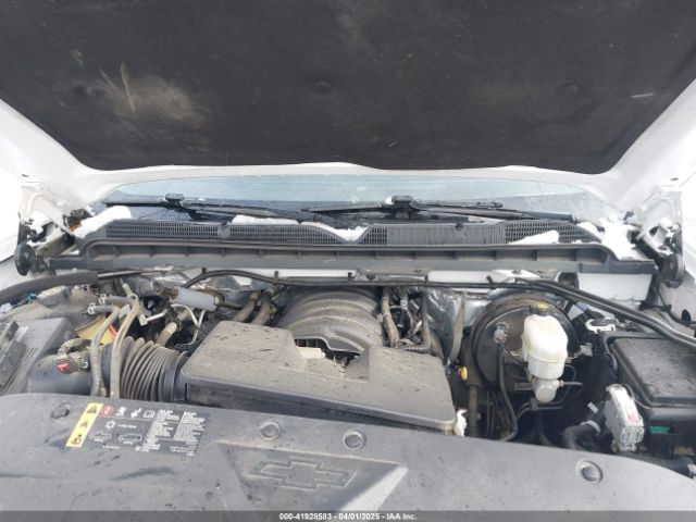 1GCNKNEH3HZ207971 Chevrolet Silverado 1500 Wt