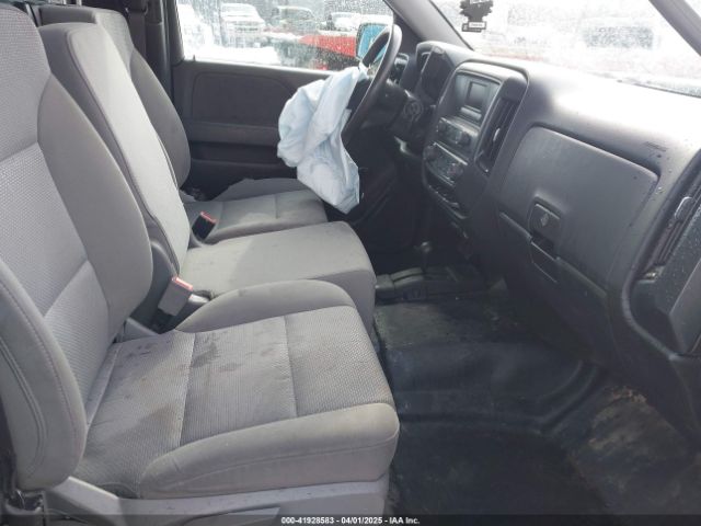 1GCNKNEH3HZ207971 Chevrolet Silverado 1500 Wt
