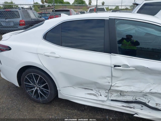 4T1G11AK0RU905227 Toyota CAMRY SE