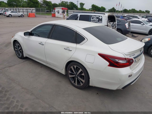 1N4AL3APXHC110496 Nissan Altima 2.5 Sr