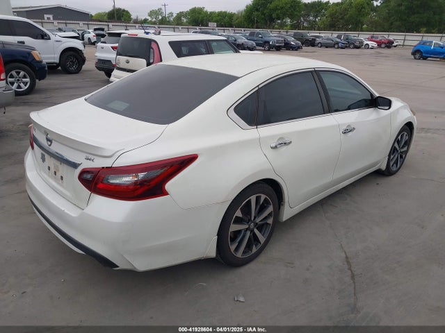 1N4AL3APXHC110496 Nissan Altima 2.5 Sr