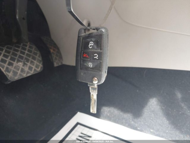 3VWC17AU1FM501308 Volkswagen Golf Sportwagen Tsi S 4-door
