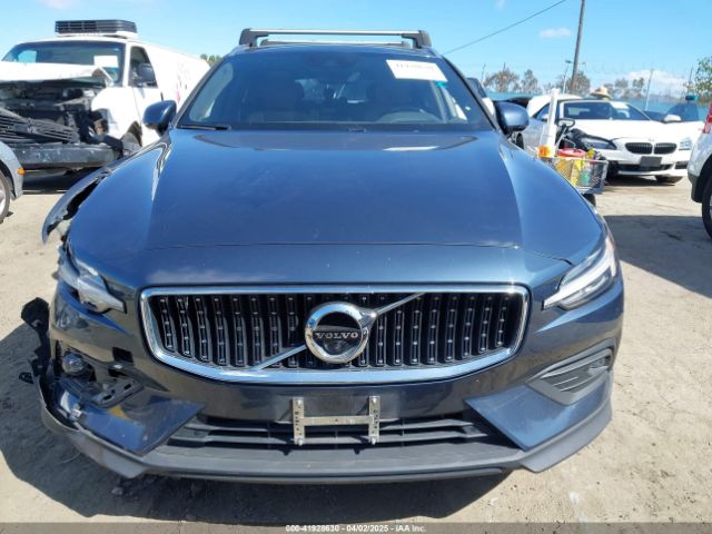 YV4102WK5M1068817 Volvo V60 Cross Country T5