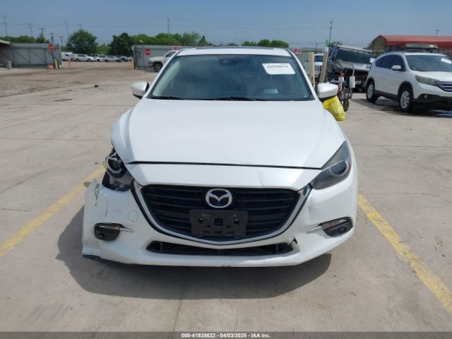 3MZBN1W30JM195076 Mazda Mazda3 Grand Touring
