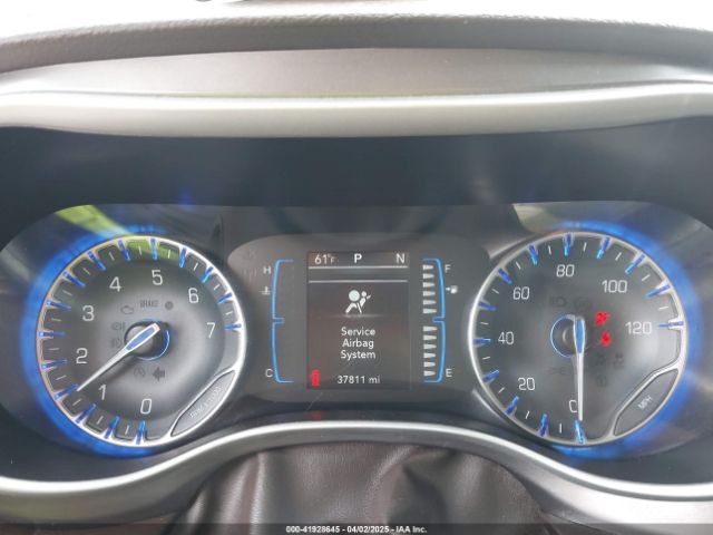 2C4RC1BG9HR831786 Chrysler Pacifica Touring-l