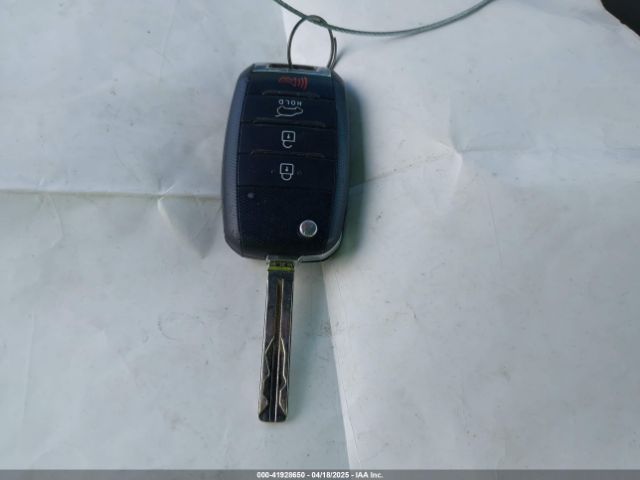 KNDJN2A27F7129774 KIA Soul