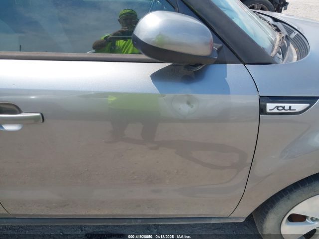 KNDJN2A27F7129774 KIA Soul