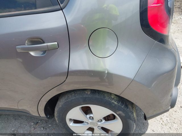 KNDJN2A27F7129774 KIA Soul