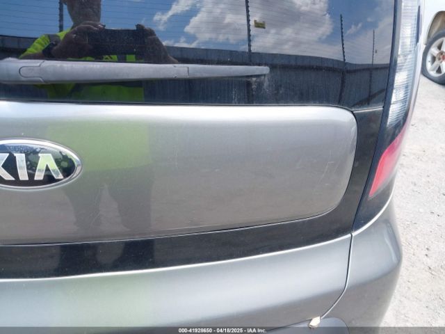 KNDJN2A27F7129774 KIA Soul