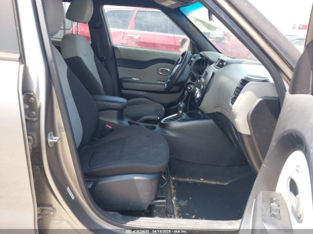 KNDJN2A27F7129774 KIA Soul