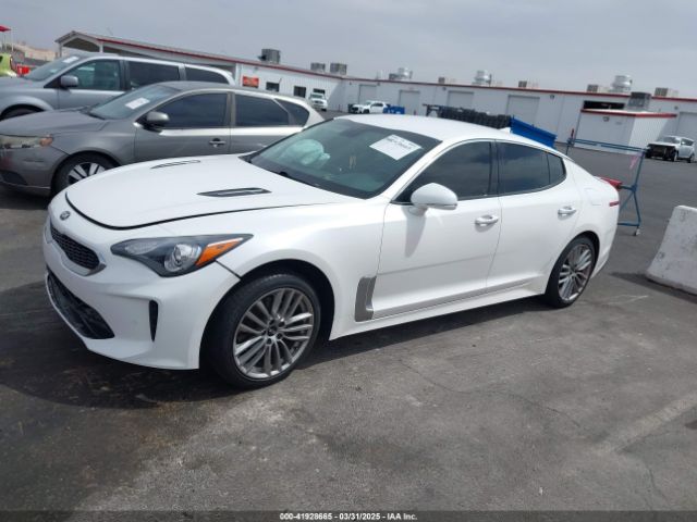 KNAE15LA8J6031125 KIA Stinger