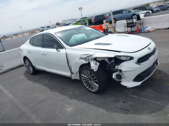 KNAE15LA8J6031125 KIA Stinger