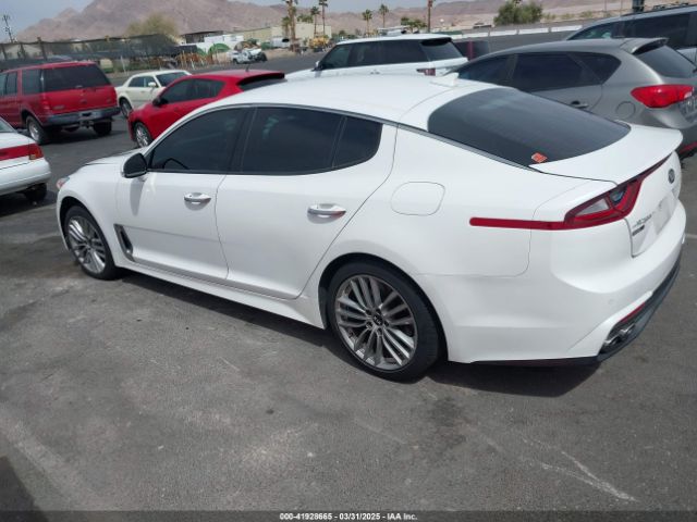 KNAE15LA8J6031125 KIA Stinger