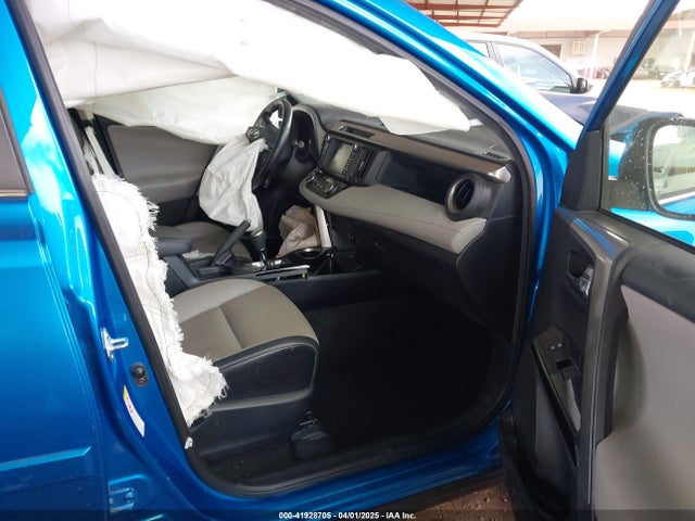 JTMYFREVXHJ105743 Toyota Rav4 Limited