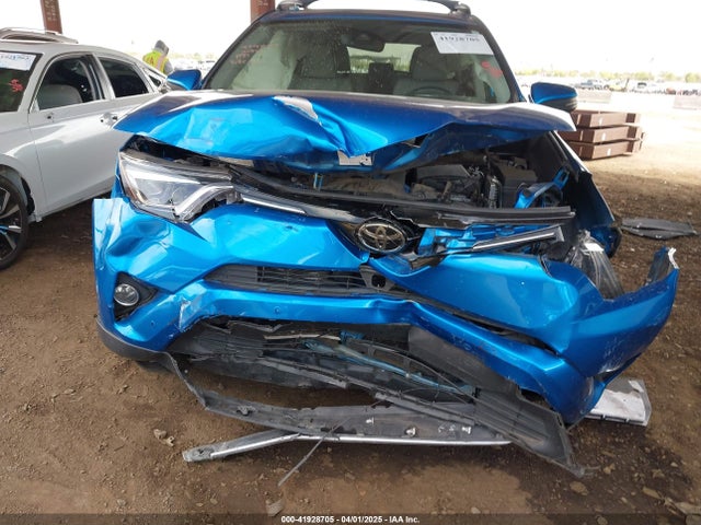 JTMYFREVXHJ105743 Toyota Rav4 Limited