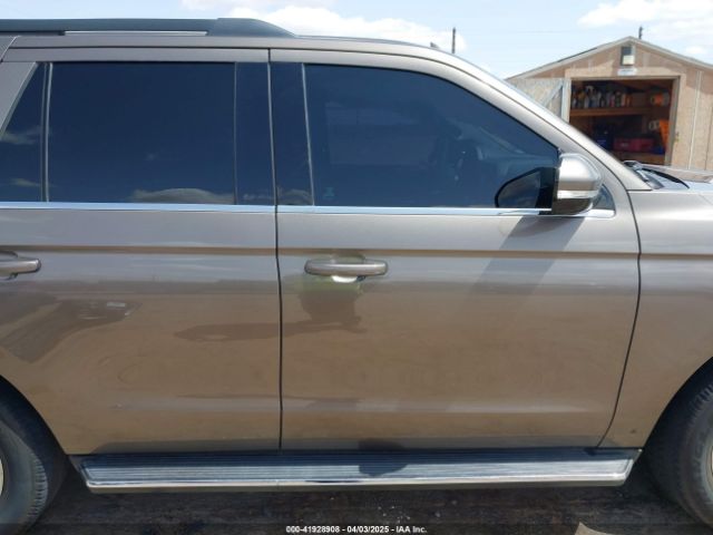 1FMJU1HT6KEA22566 Ford Expedition Xlt