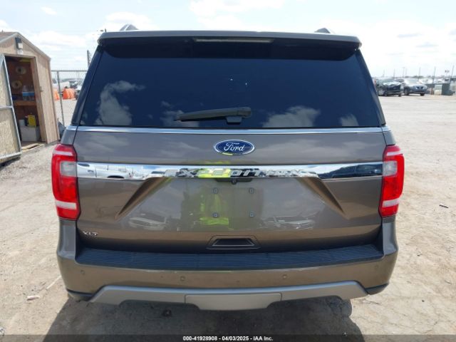 1FMJU1HT6KEA22566 Ford Expedition Xlt