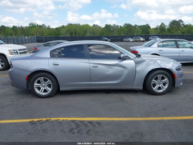 2C3CDXBG5FH725820 Dodge Charger Se