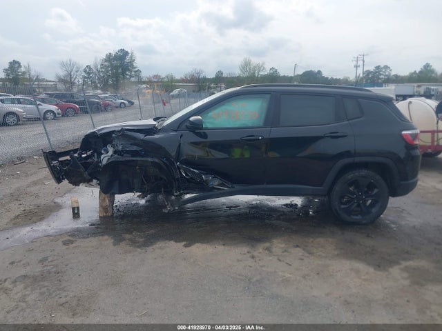 3C4NJDBB7LT157685 Jeep Compass Altitude 4x4
