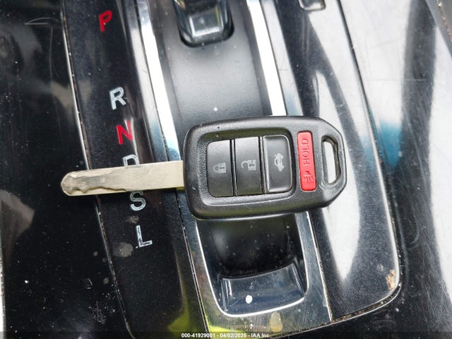 1HGCR2F3XHA013166 Honda ACCORD LX