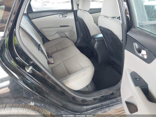 3KPF24AD1KE108361 KIA Forte Lxs