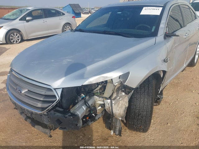 1FAHP2E89GG132612 Ford 2016