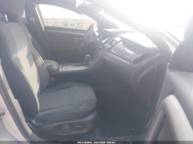 1FAHP2E89GG132612 Ford 2016