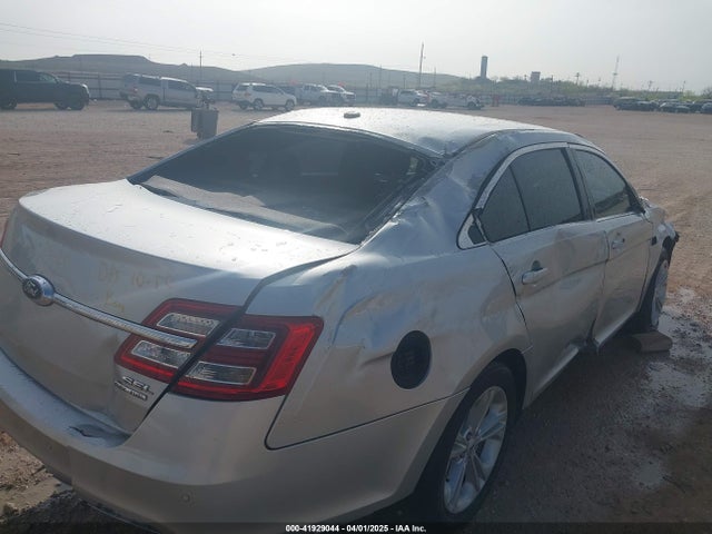 1FAHP2E89GG132612 Ford 2016