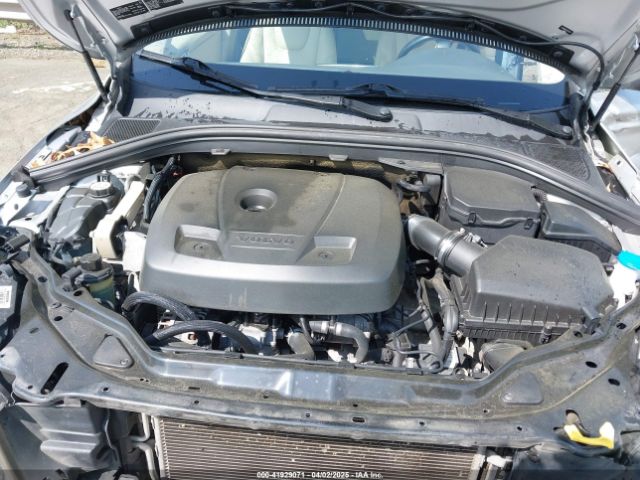 YV440MDKXF2741724 Volvo Xc60 T5 Premier