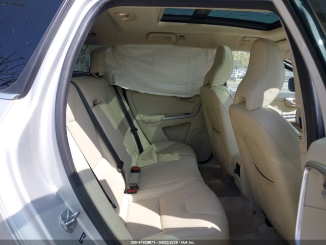 YV440MDKXF2741724 Volvo Xc60 T5 Premier