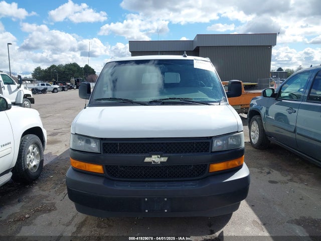 1GAZGNFG8J1187822 Chevrolet Express 3500 Ls