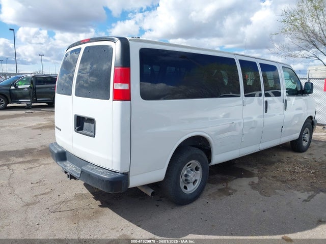 1GAZGNFG8J1187822 Chevrolet Express 3500 Ls
