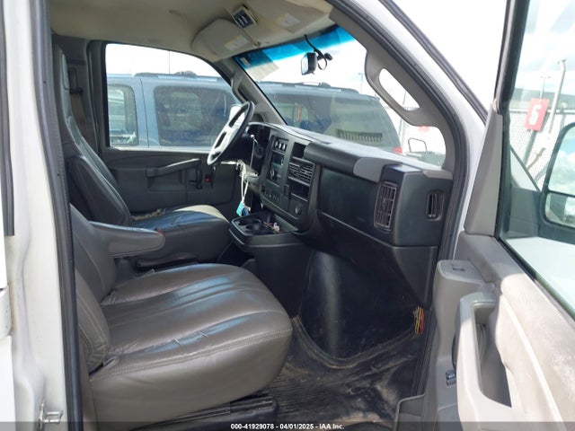 1GAZGNFG8J1187822 Chevrolet Express 3500 Ls