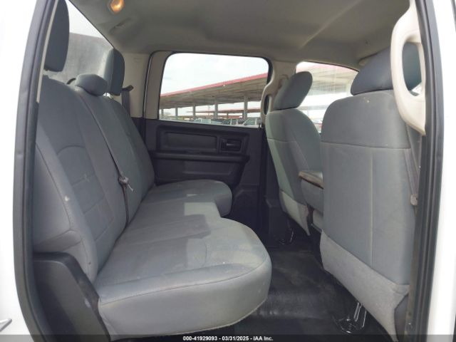 1C6RR6KM0JS278331 RAM 1500 Tradesman  4x2 5'7 Box