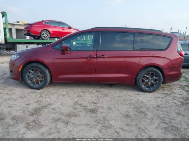 2C4RC1EG4LR137513 Chrysler Pacifica Touring L Plus