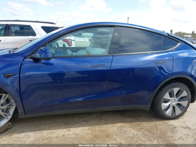 7SAYGDED8PF972140 Tesla Model Y