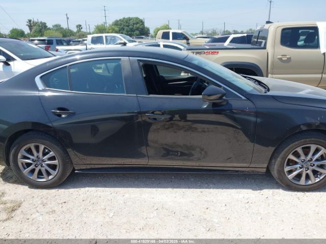 3MZBPAA72NM307578 Mazda MAZDA3