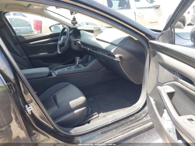3MZBPAA72NM307578 Mazda MAZDA3