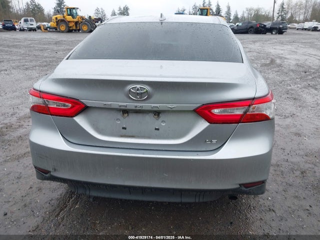 4T1B11HK8KU256265 Toyota CAMRY LE