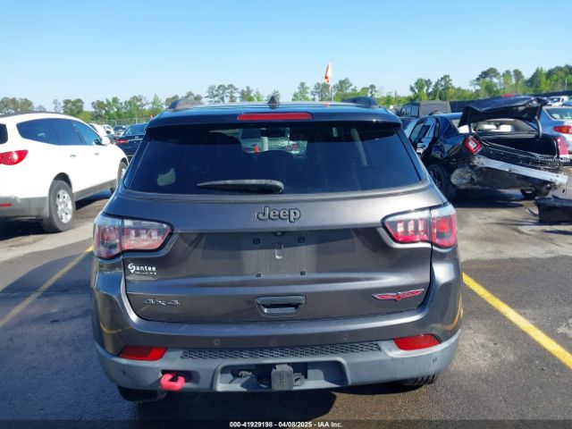 3C4NJDDB3JT231923 Jeep Compass Trailhawk 4x4