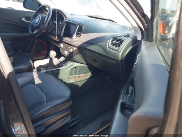 3C4NJDDB3JT231923 Jeep Compass Trailhawk 4x4