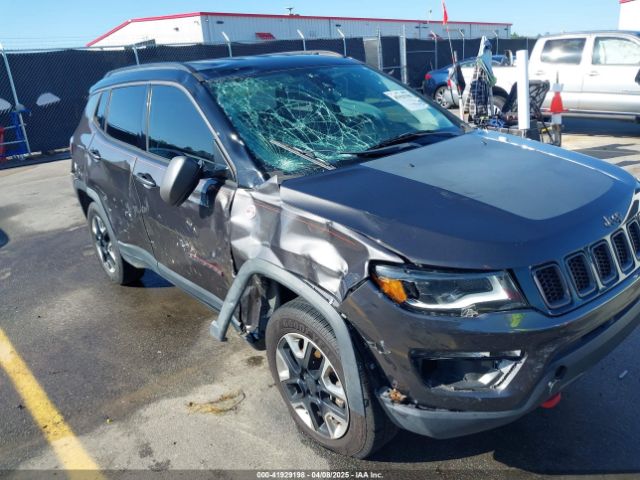 3C4NJDDB3JT231923 Jeep Compass Trailhawk 4x4