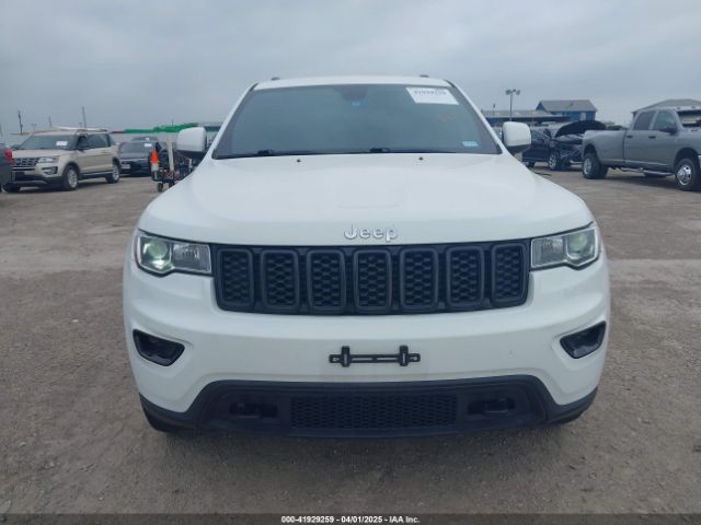 1C4RJFAG9HC864607 Jeep Grand Cherokee Laredo 4x4